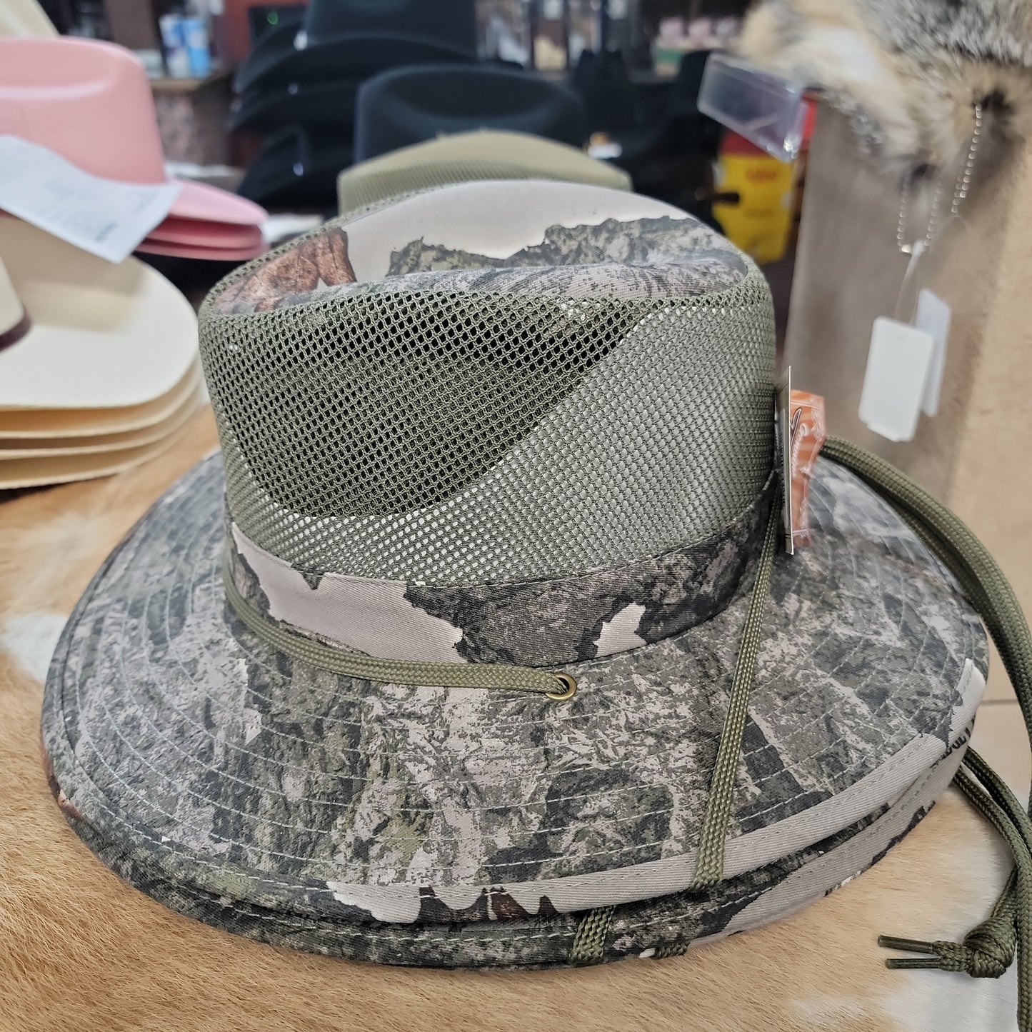 Turner Aussi Cammo mesh 40021