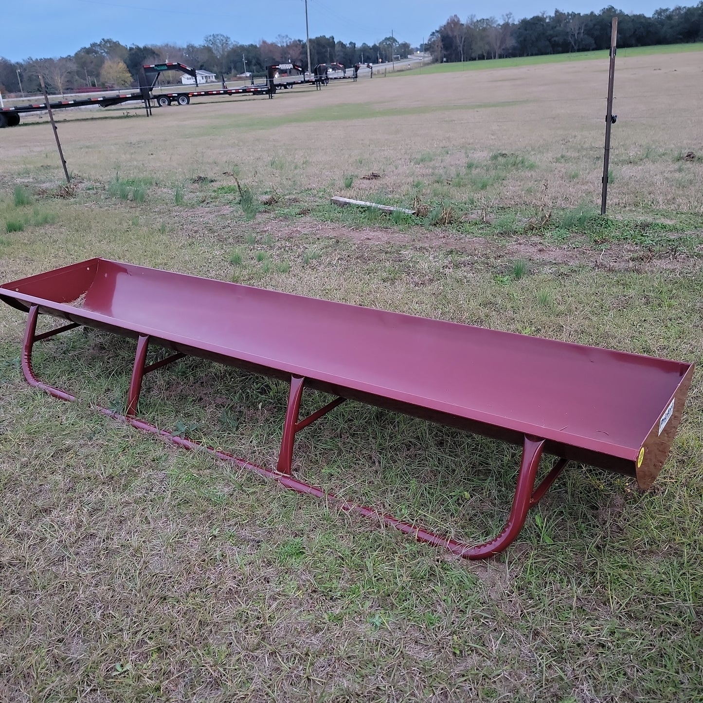 PRIEFERT 10' BUNK FEEDER-RED : 10'