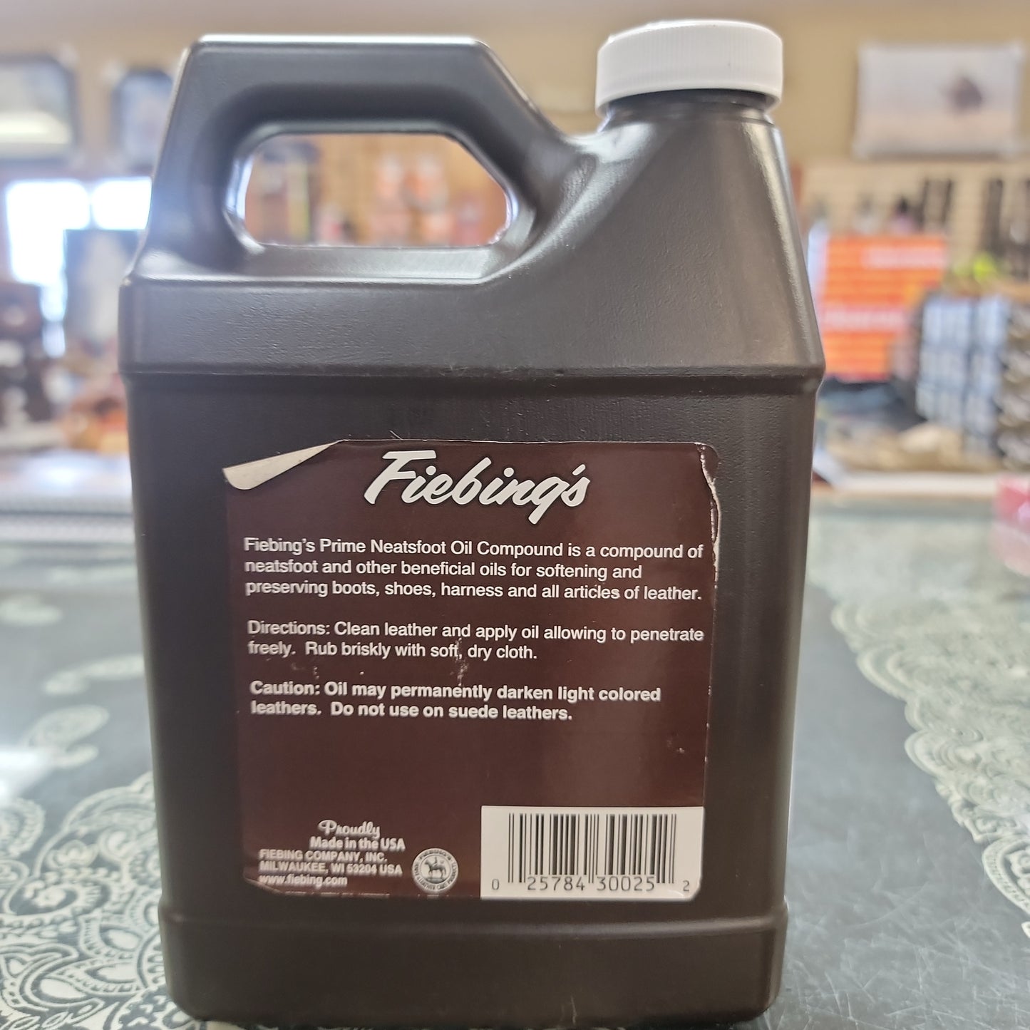 100% Pure Neatsfoot Oil-Brown : 32OZ Fiebings
