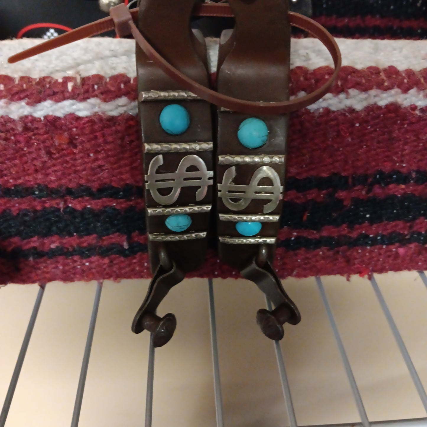 SPURS W/ TURQUOISE-BROWN/TURQ