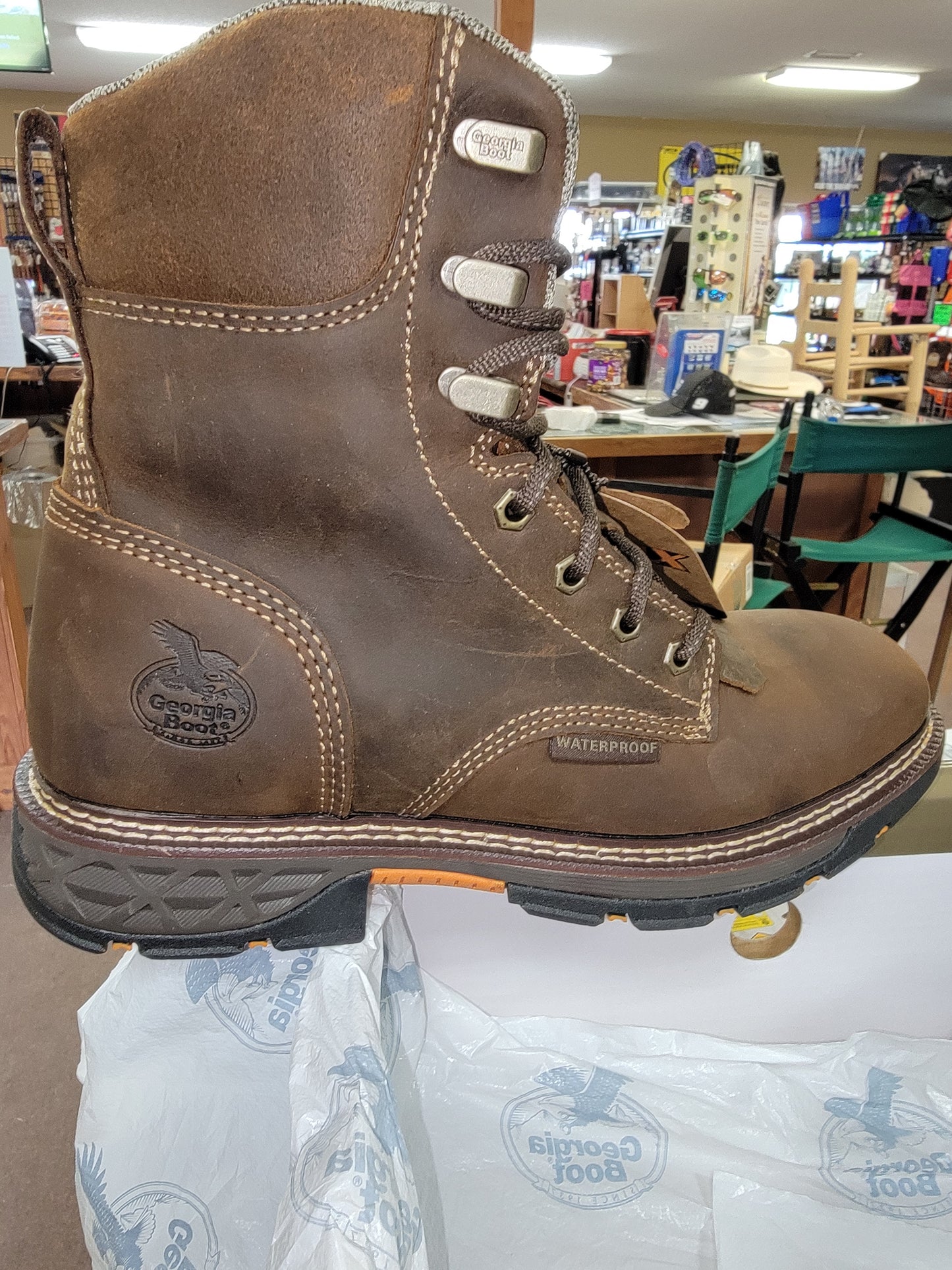Mens Brown 8" work boot GB00623