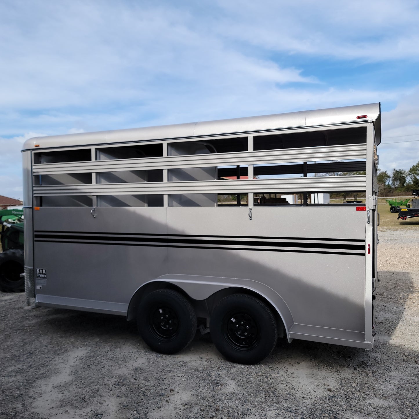 BEE 3 Horse Trailer