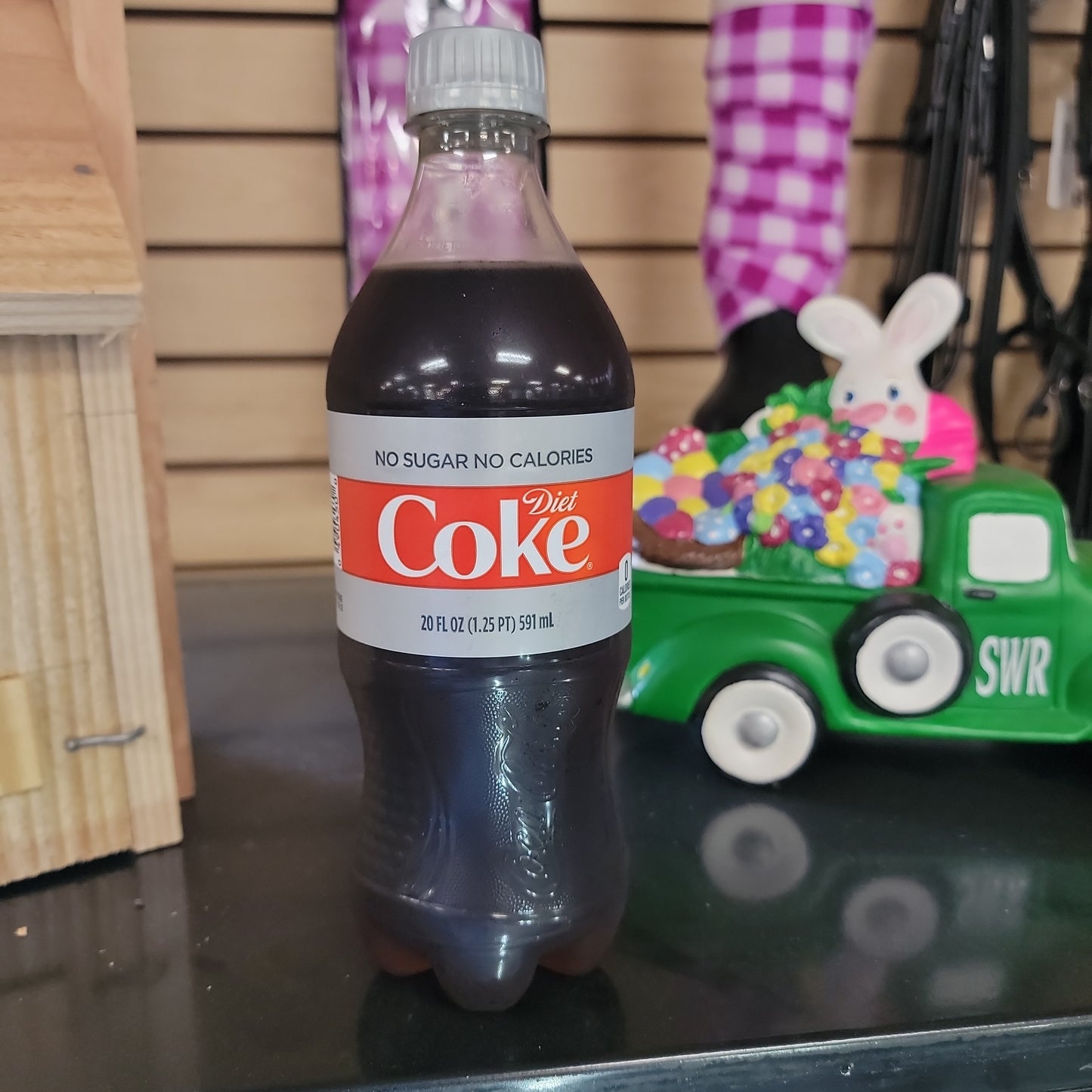 Coke - Diet Coke-Grey/Red : 20 FL OZ