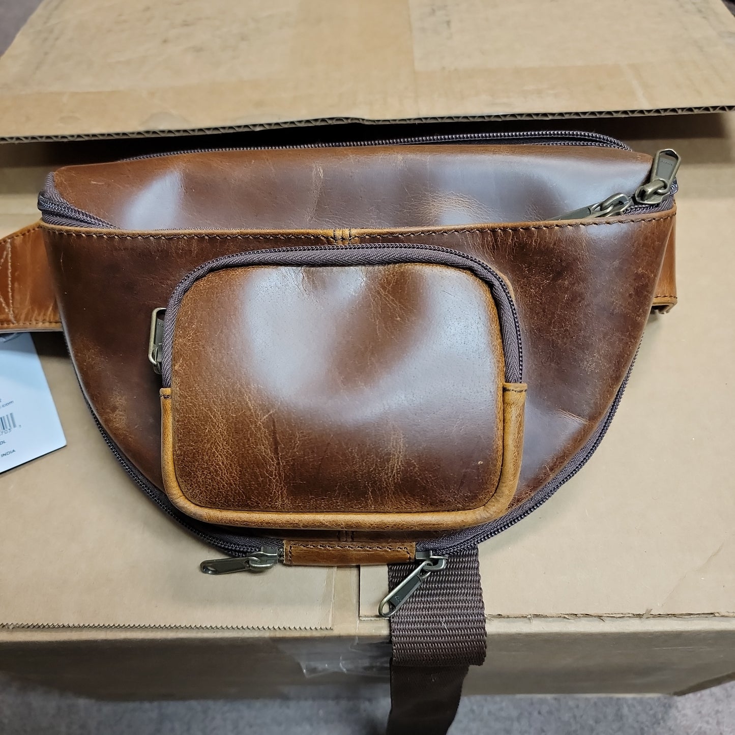 Fanny pack, Distressed