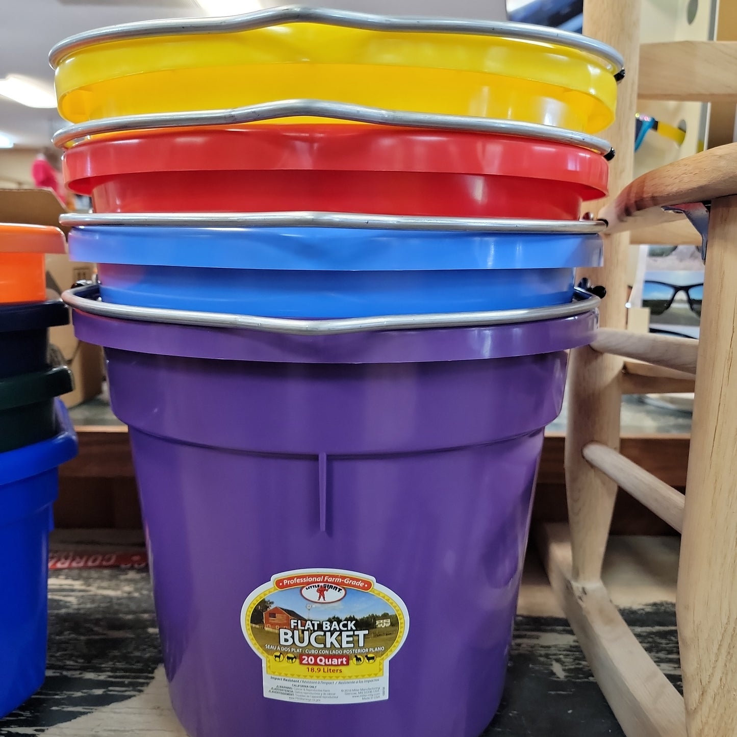 Flat back bucket 20 qt