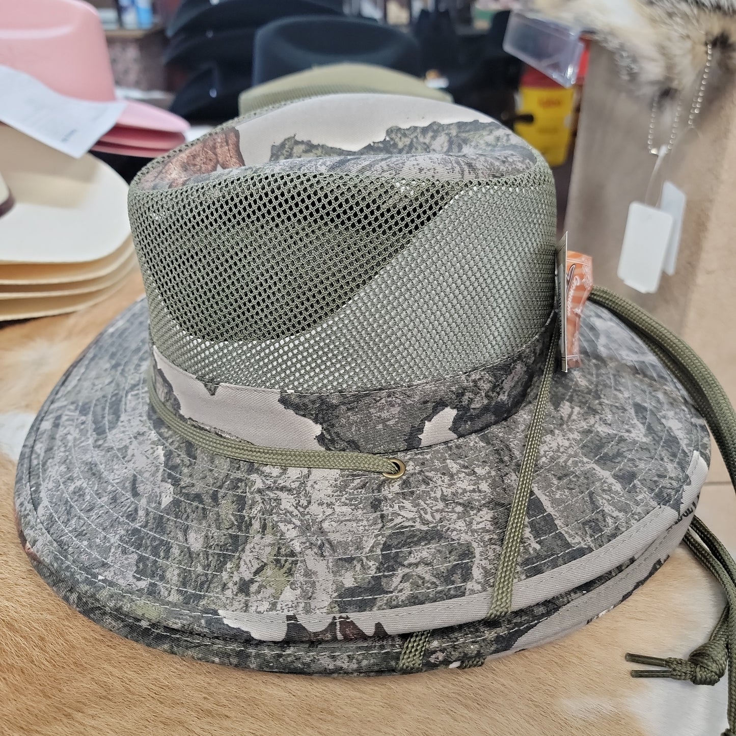 Turner Aussi Cammo mesh 40021