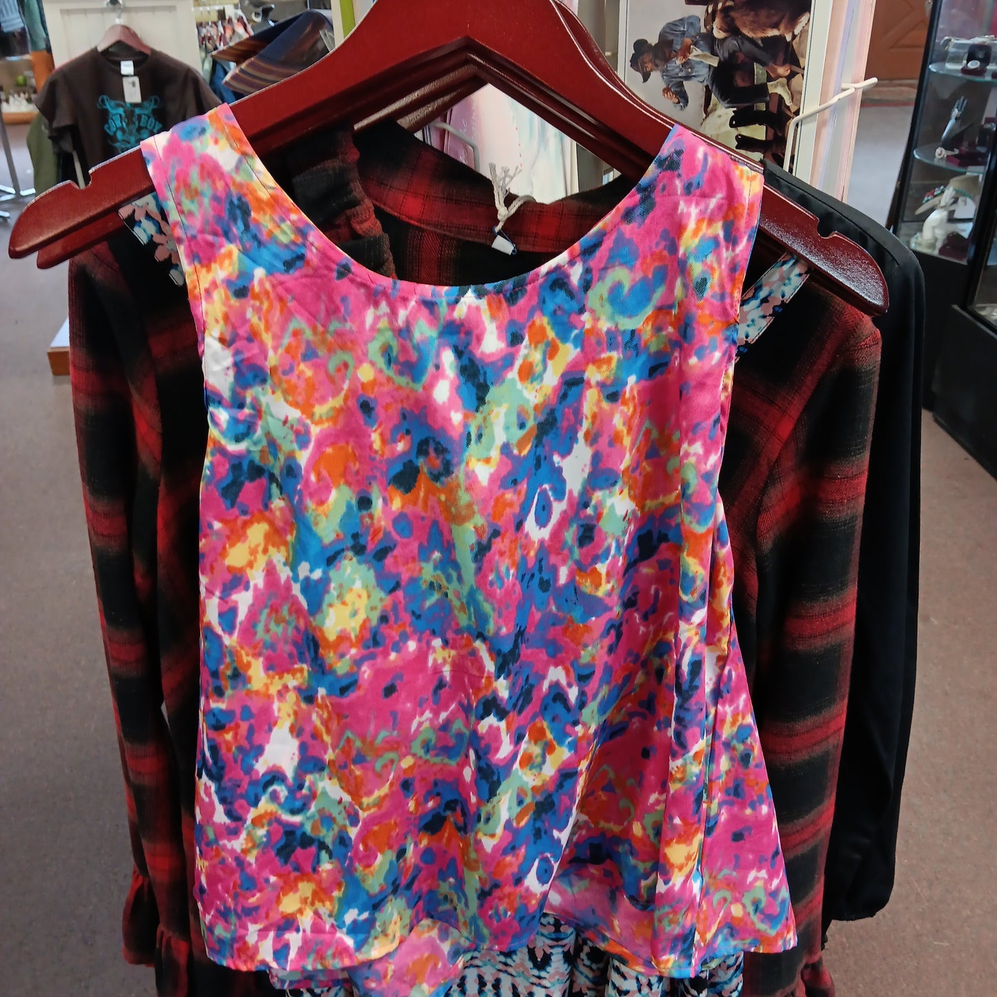 Women's resistol shirts