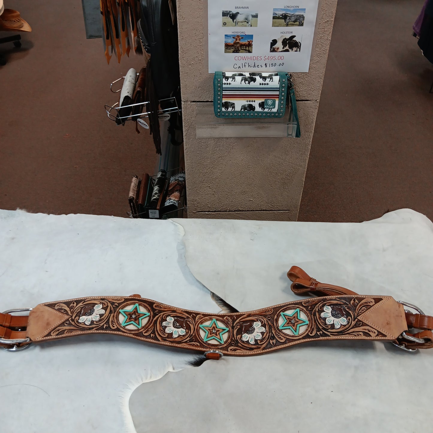 Fashion tripping collars