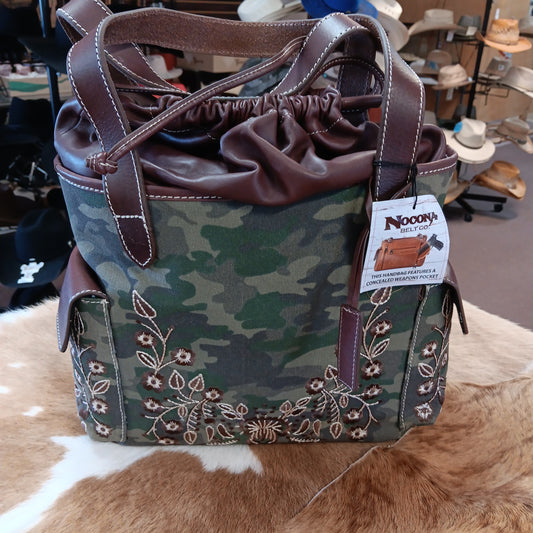 Nocona CamoBuckBag Flwr Emb ladies purse N770009102