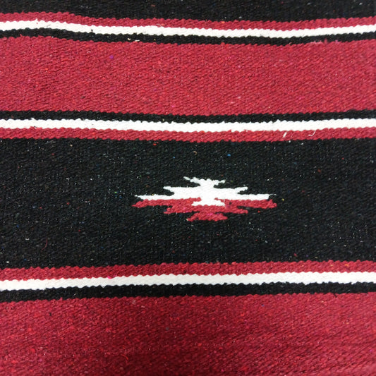 SADDLE BLANKET-RED/BLACK : 32" X 32"