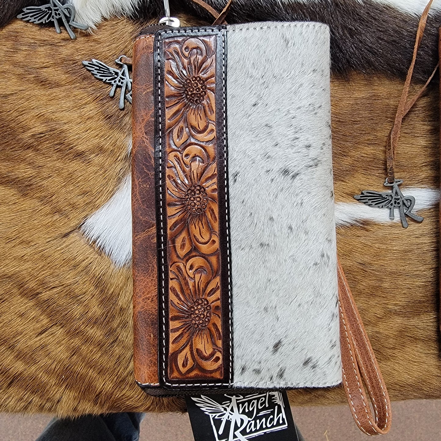 Womens cowhide wallet