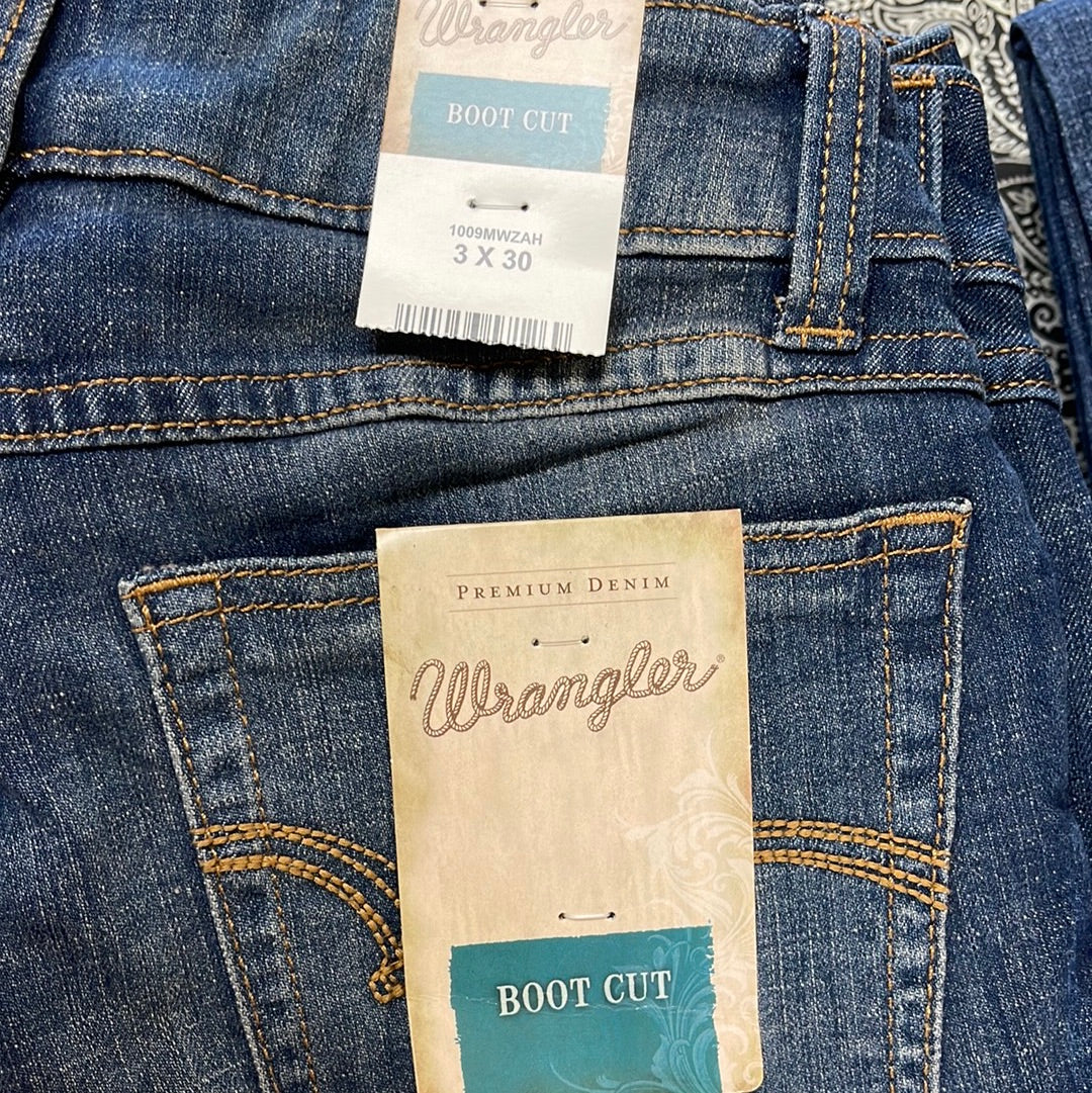 Ladies Wrangler Jeans-09MWZAH
