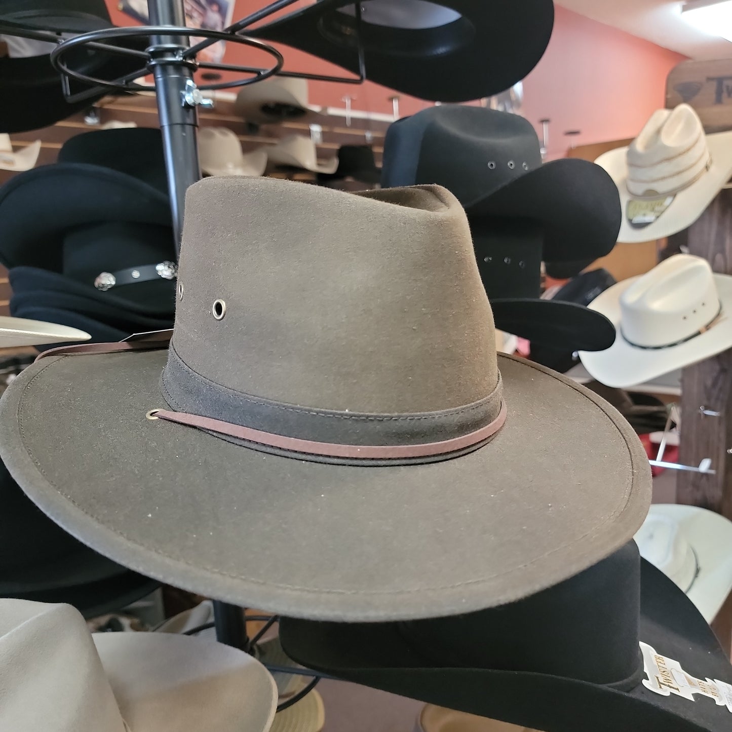 AUSSIE OIL CLOTH HAT-OLIVE : S/M